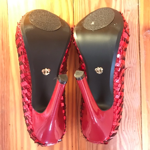 Dereon Red Fringe Sequin Heels, EUC, 7.5 - Picture 10 of 16